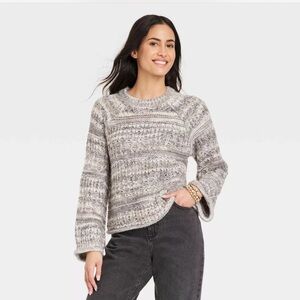 Sweater - Universal threads
